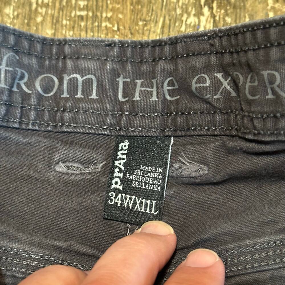 Prana Stretch Cargo Style Hiking Shorts Black Dark Gray Men’s Size 34W x 11L - Picture 4 of 12
